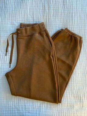 SPANX AirEssentials Jogger | Cocoa